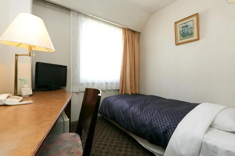 標準三人房，單人床