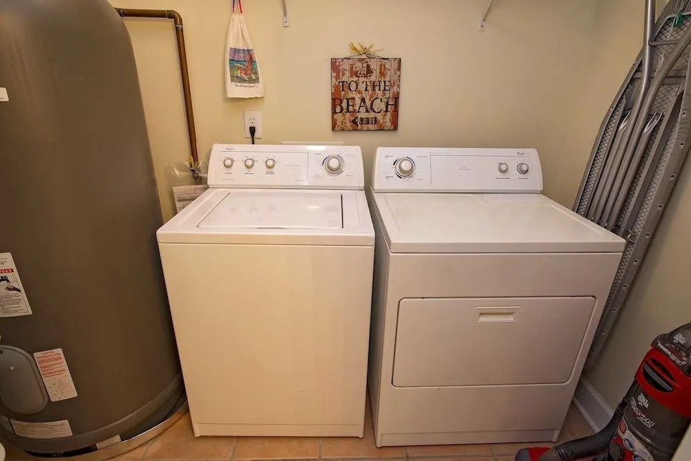 Regency Isle 604 2 Bedrooms 2 Bathrooms Condo