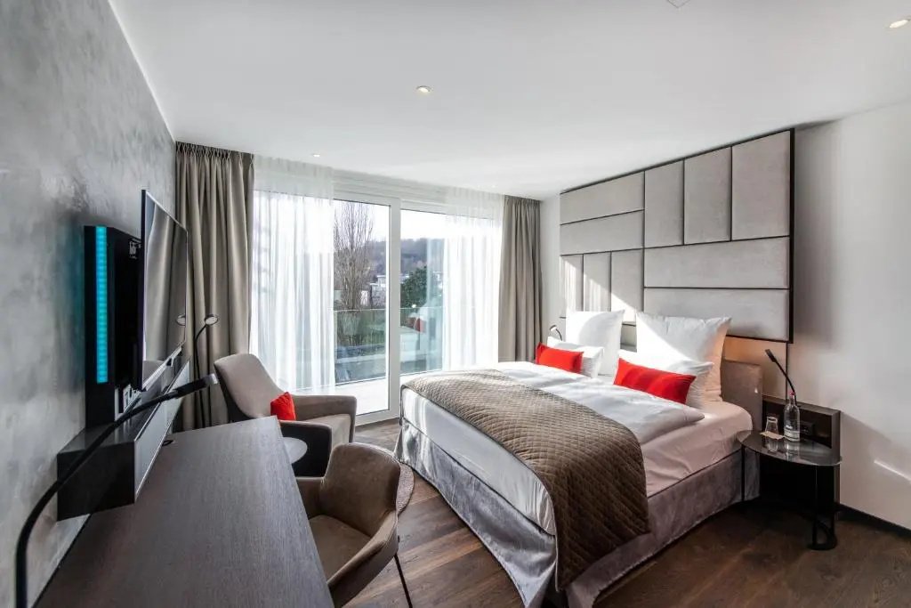 Standard Double room with balcony full double bed
