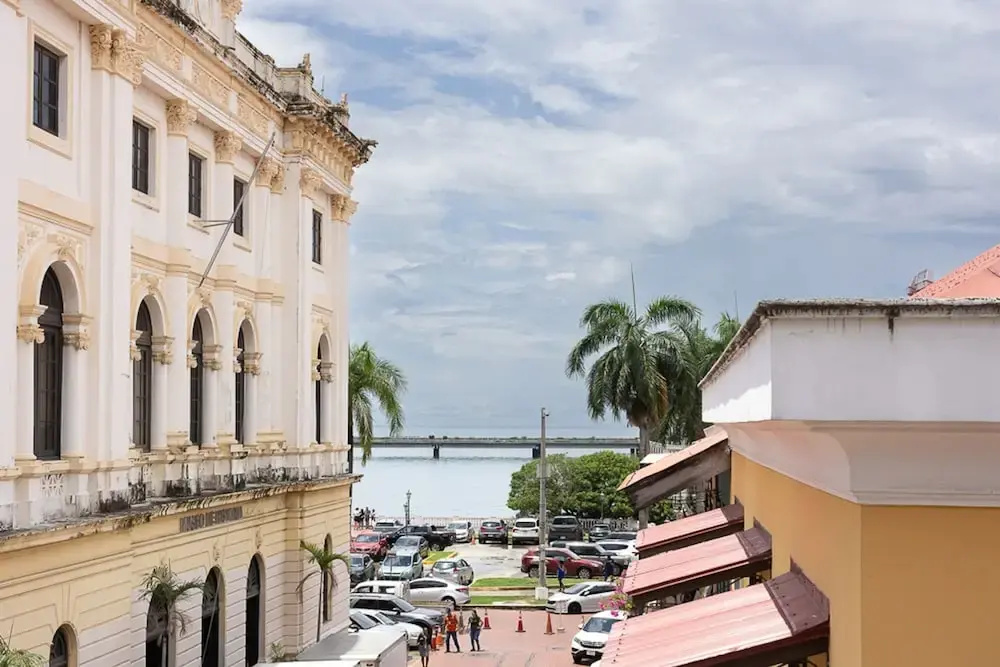 The Views by Acomodo Casco Viejo