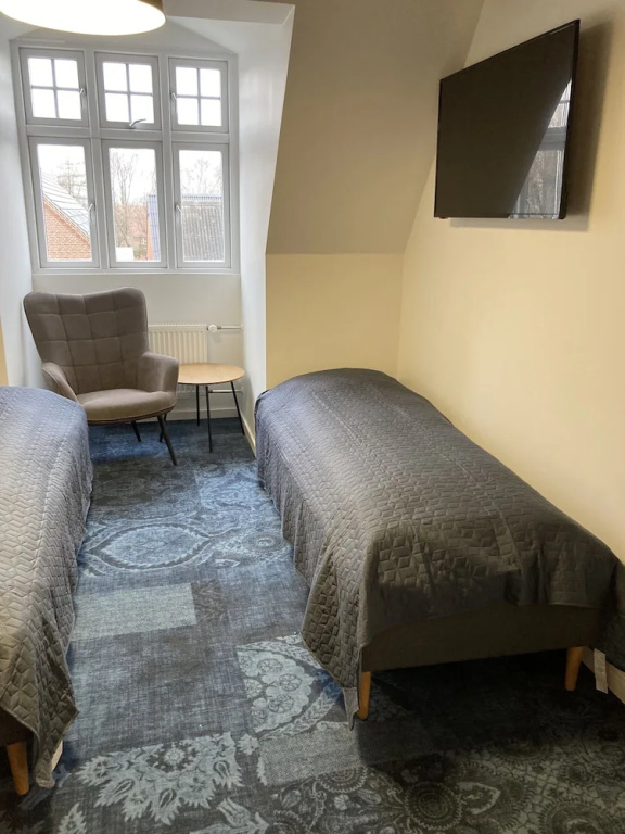 Economy room