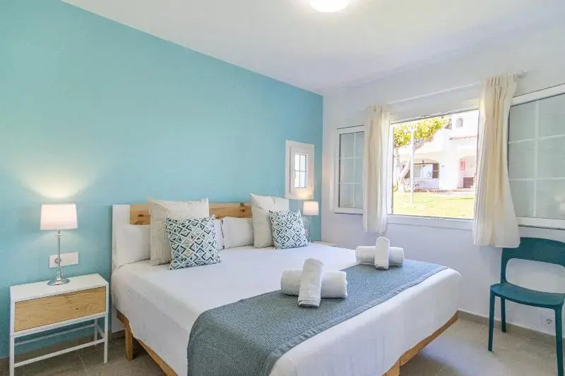 2 Bedrooms Apartment with balcony