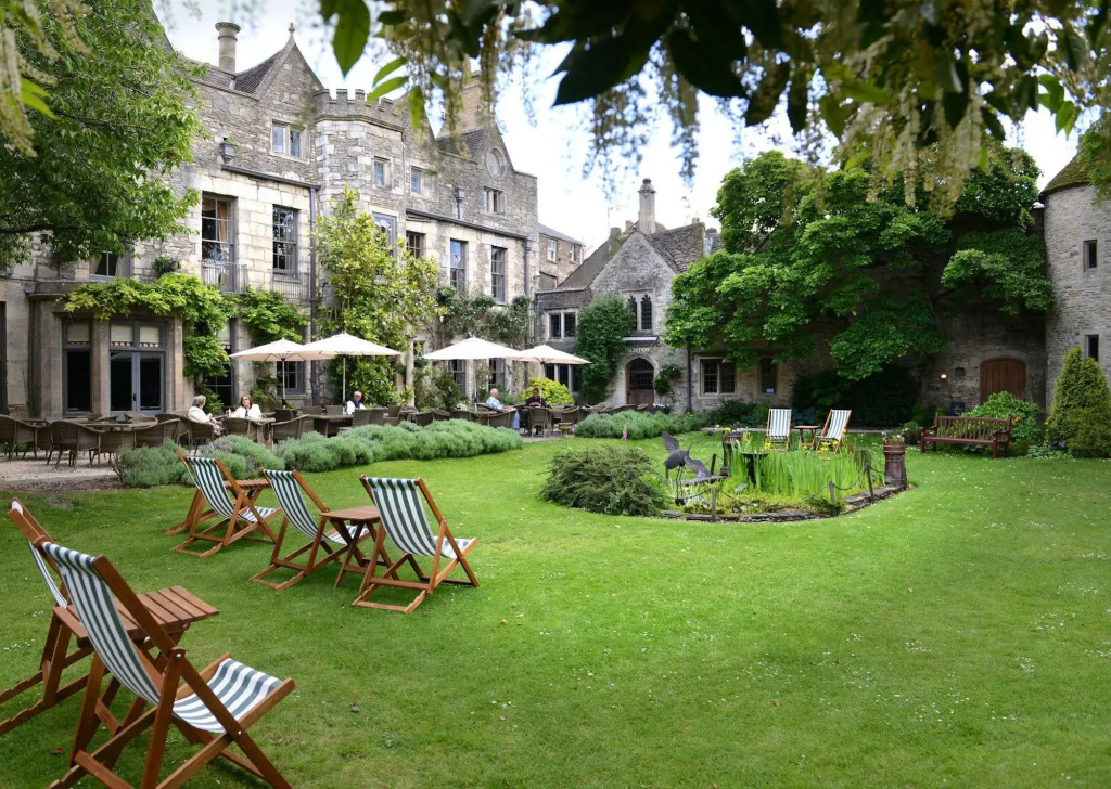 The Close Hotel