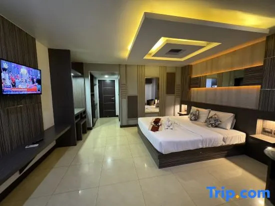 Deluxe Double room with balcony (full double bed)