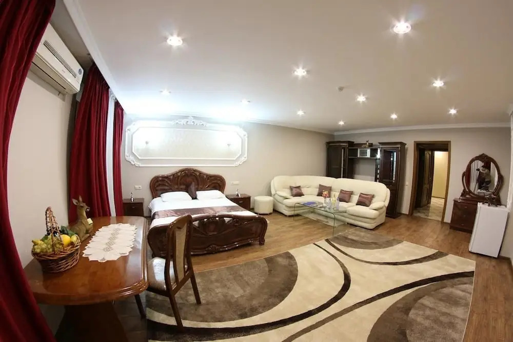 Люкс в Sky Lux Hotel