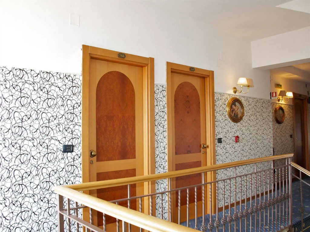 Business Hotel - Général