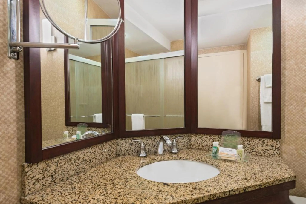 Holiday Inn Knoxville West- Cedar Bluff Rd by IHG - Général