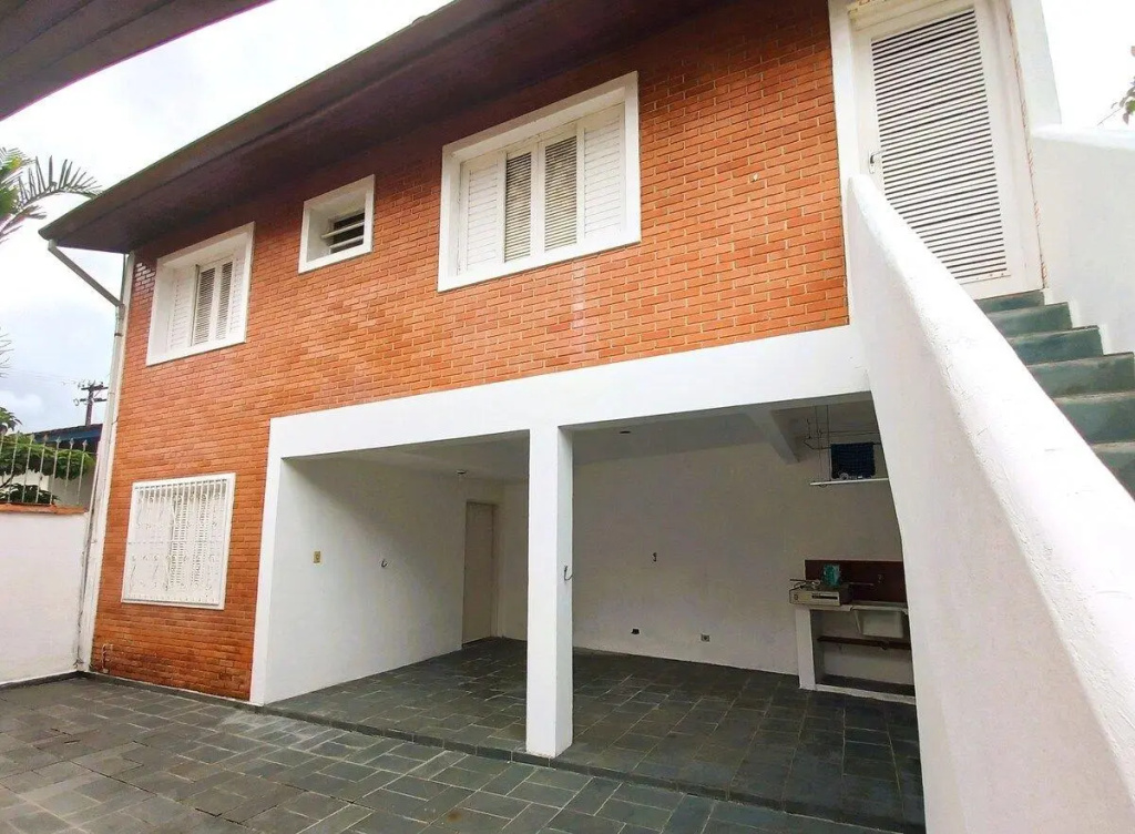 Casa Jardim 5quartos Churrasqueira E Wi Fi