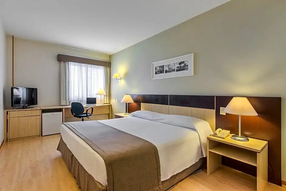 Hotel Euro Suite Curitiba Batel By Nacional Inn - Chambres