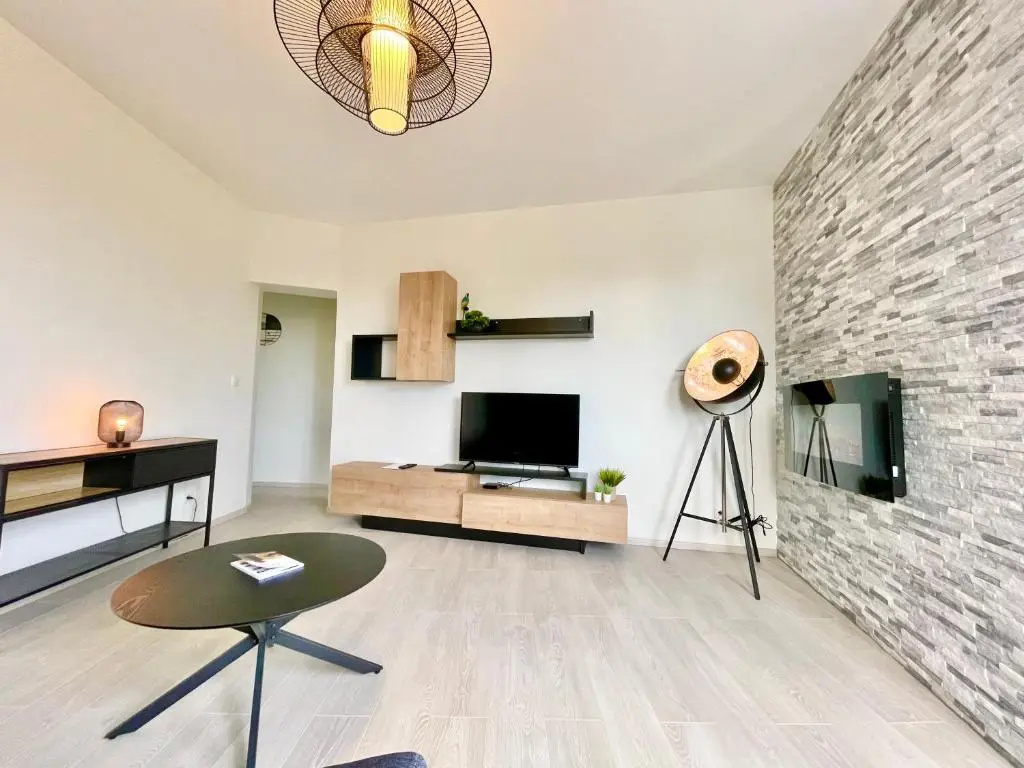 COLMAR - Appartements Deluxe - Lumineux - Stationnement Gratuit et Facile dans la rue