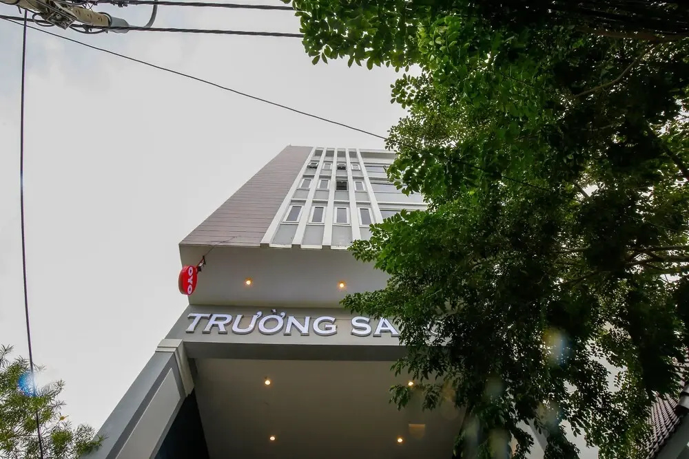 Truong Sa Hotel