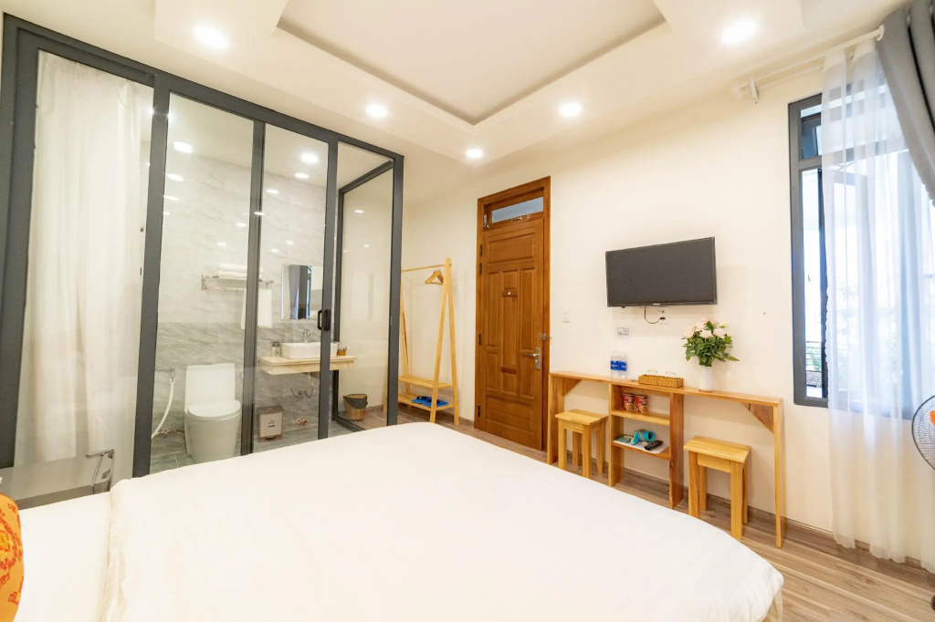Standard Double room (full double bed)