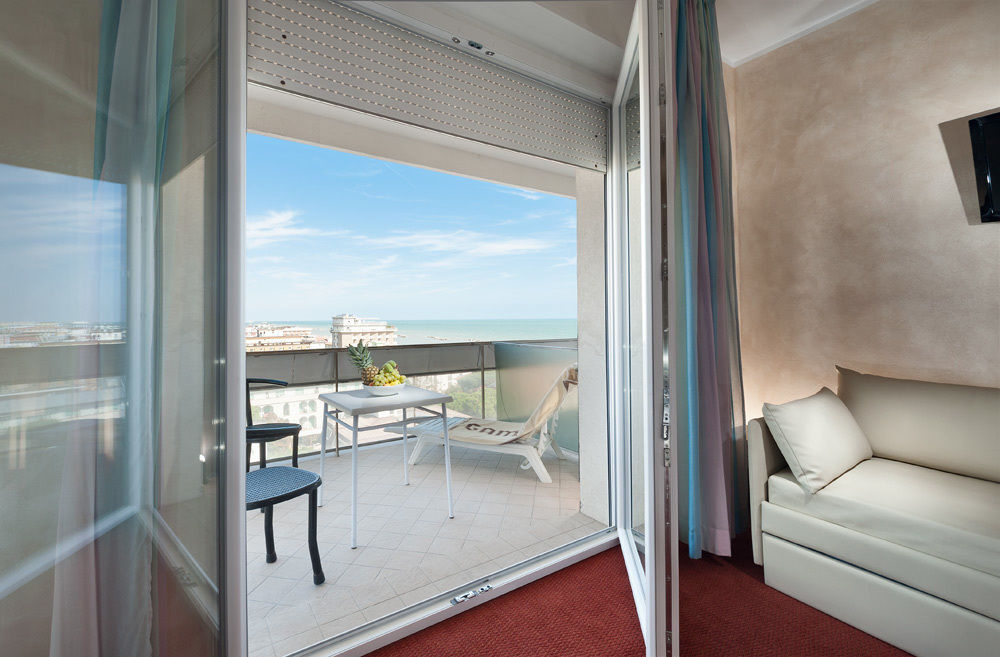 Balcony & Terrace