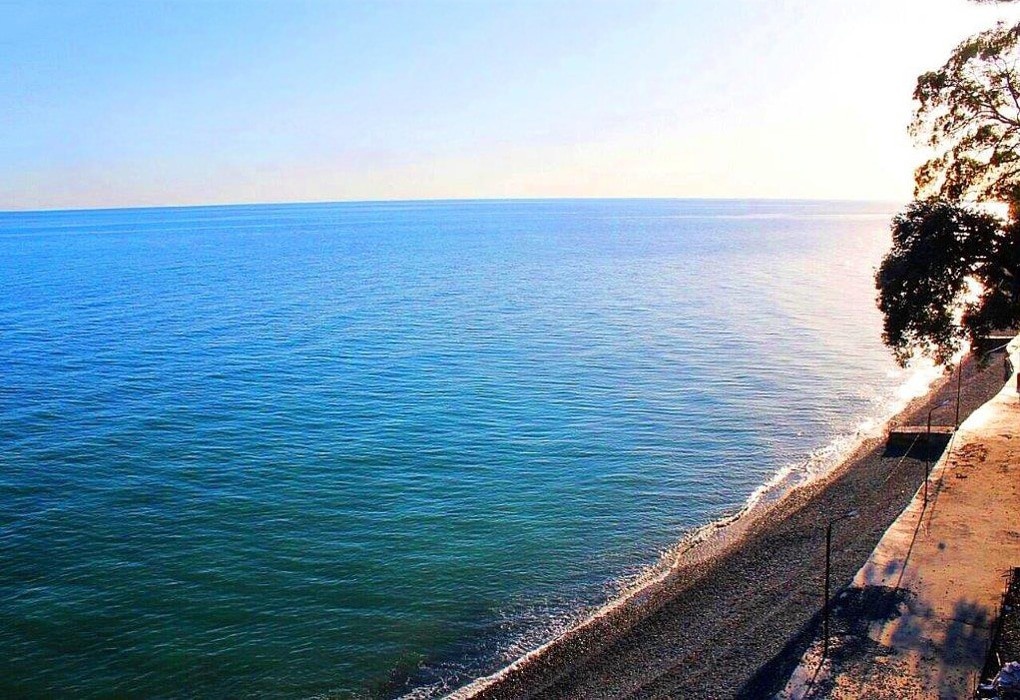 Beach & Waterfront