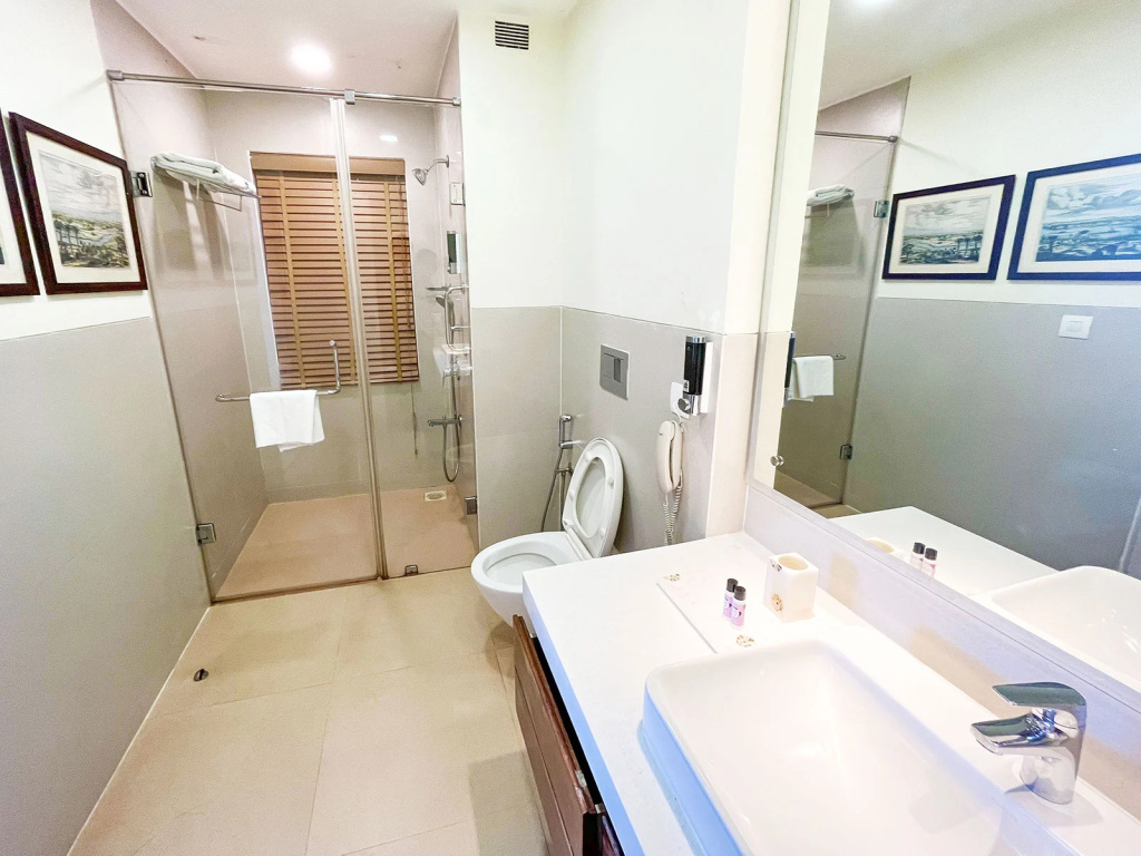 Acron Waterfront Resort - Chambres