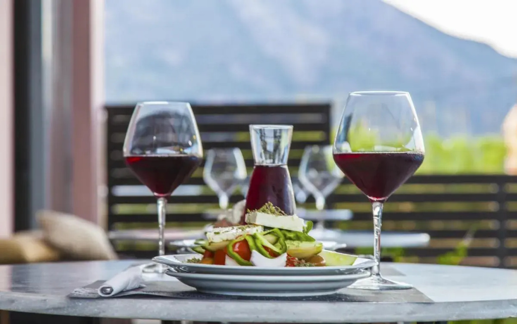 Food & Beverage