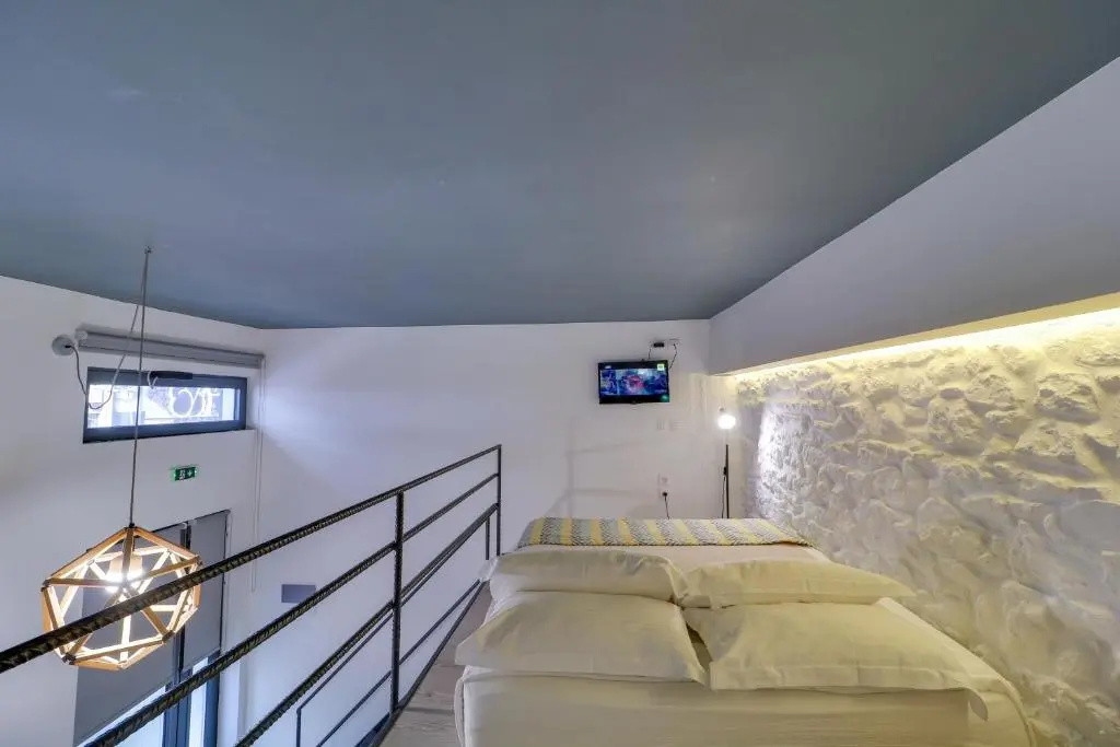 Superior Street Level Loft