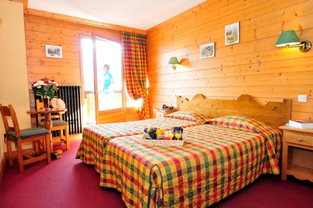 AEC Vacances - Forgeassoud - Chambres