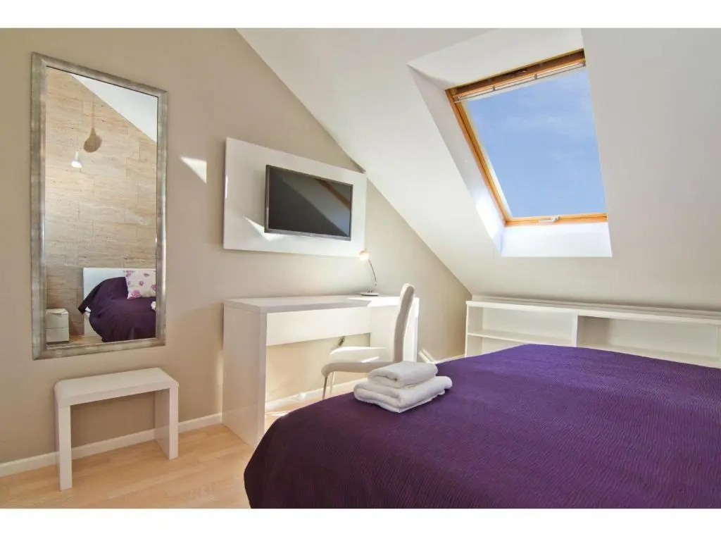 Deluxe Double room with sea view (full double bed)