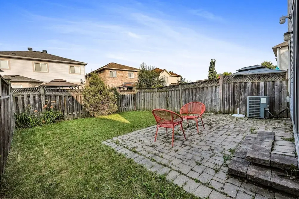 Spacious Whitby Haven 3BR Home Parking