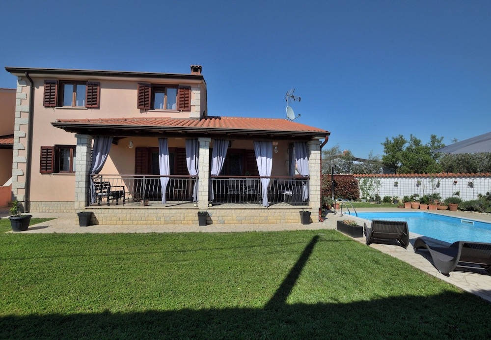 Villa Mia