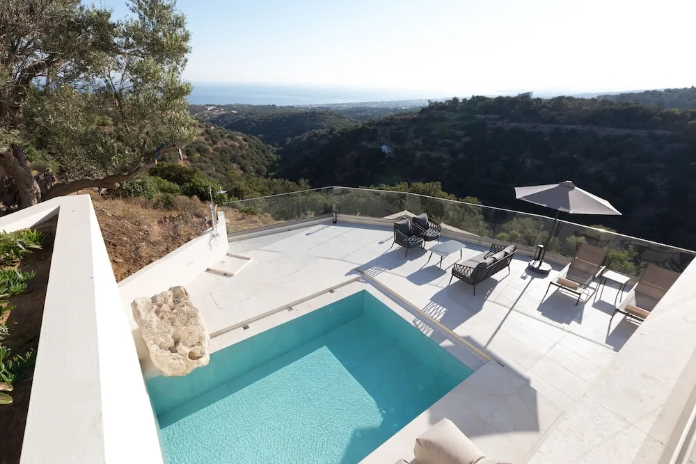 Villa Santa Irini 2 - With Heated Pool