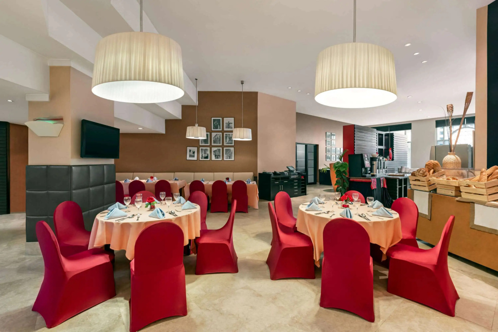 Ramada Plaza by Wyndham Dubai Deira 21