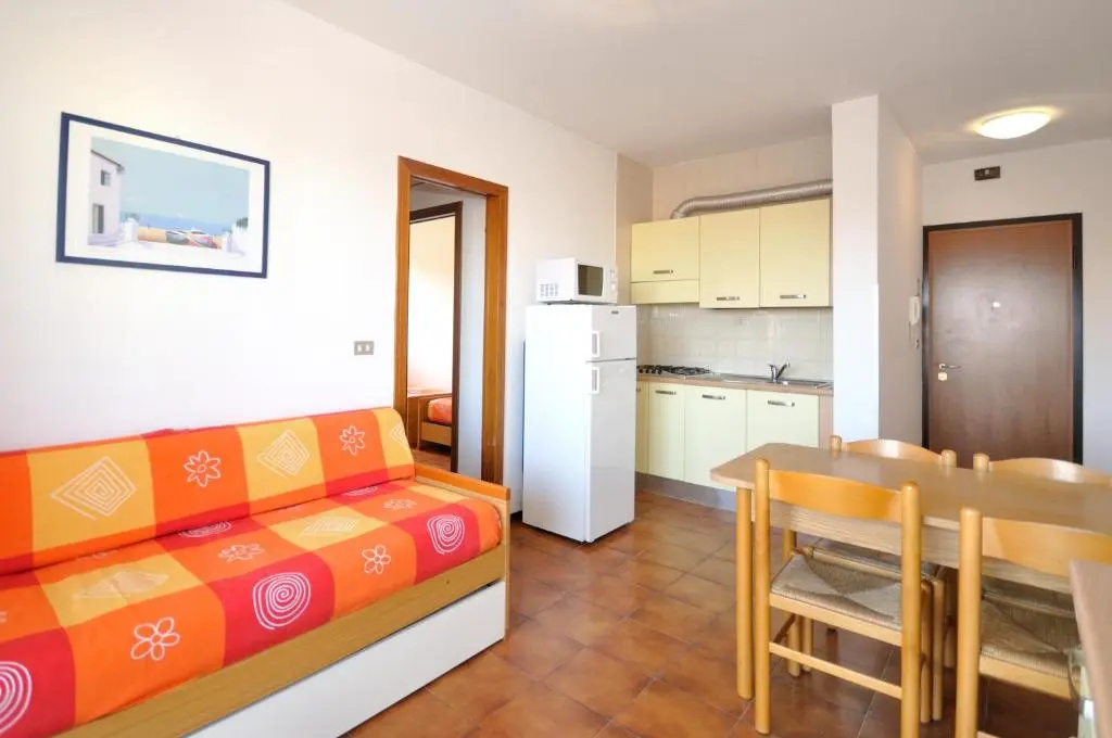 2 Bedrooms Apartment