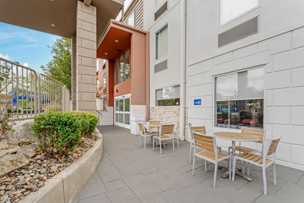 Holiday Inn Express Pittsburgh East - Mall Area by IHG - фото 21