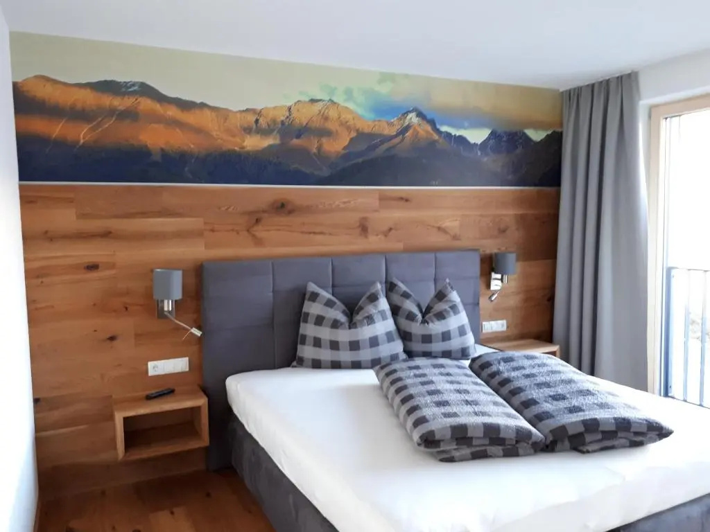 6 Bedrooms Cottage