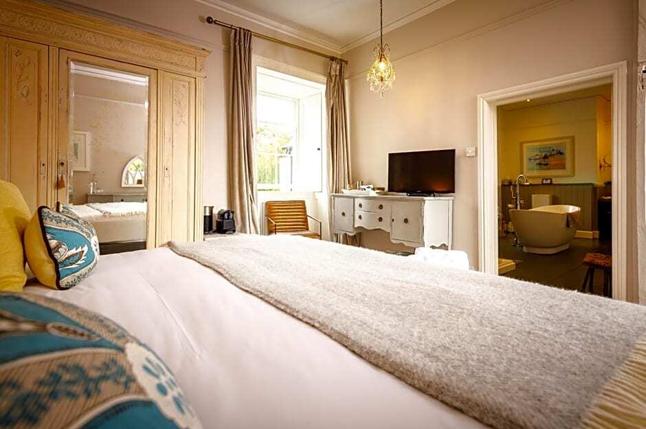 Trewornan Manor by null