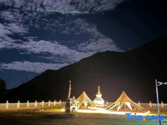 Xingye Snow Mountain Courtyard (Xinduqiao Town) in Kangding