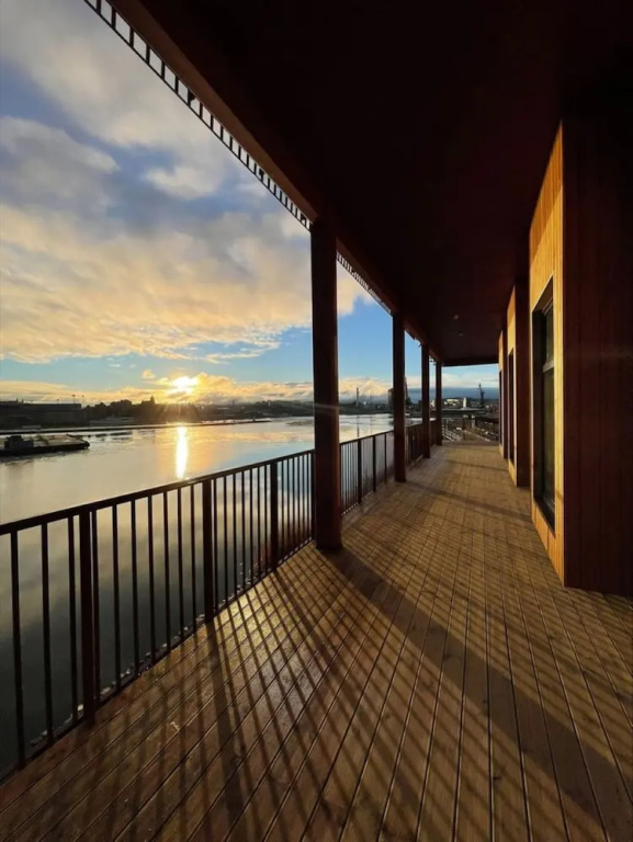 Waterfront Cabins - 3