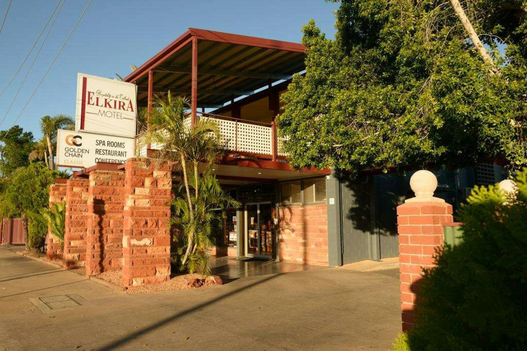 Elkira Court Motel