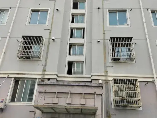 Airport B&B