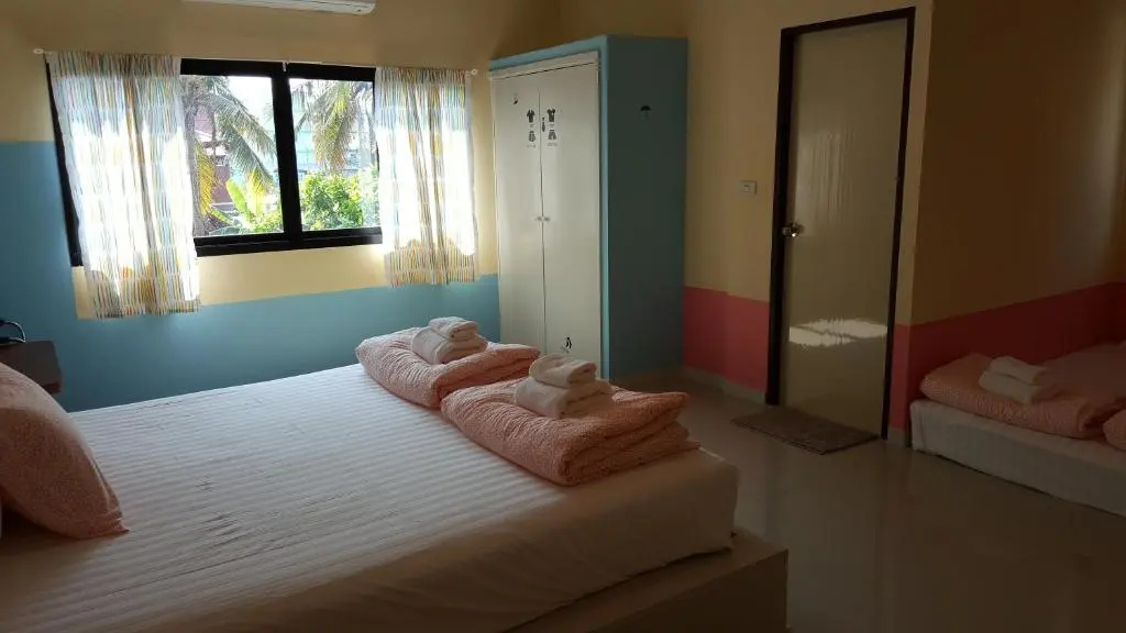 Juntima Place at Amphawa - Chambres