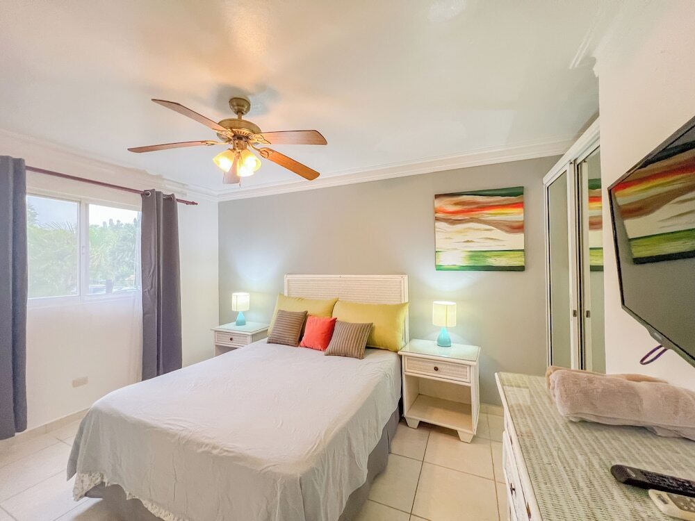 Garden Condos by null