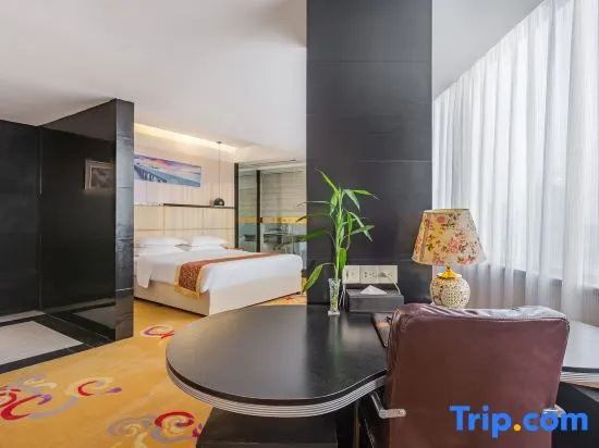 Business Double room (full double bed)