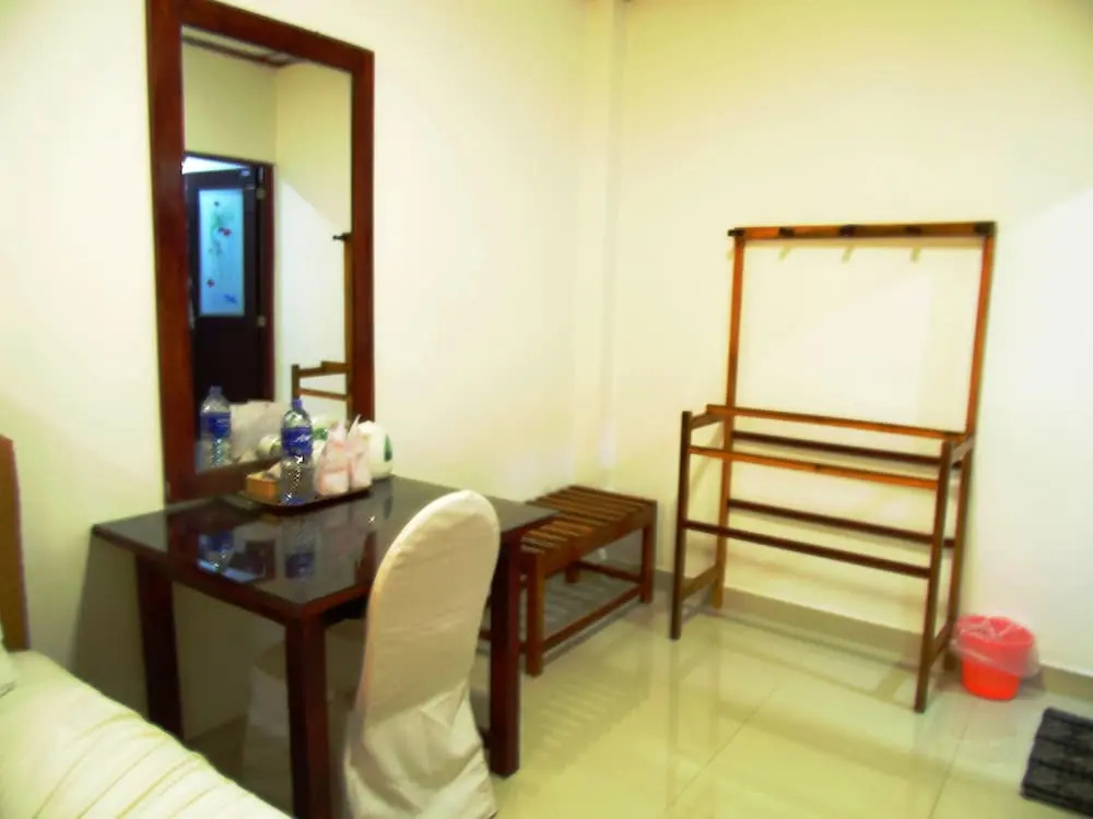 Thilaka City Hotel - Chambres