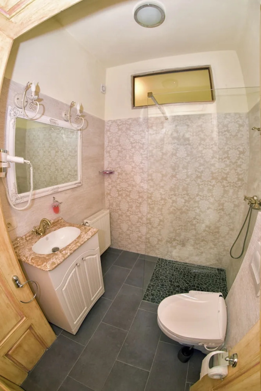 2 Bedrooms Deluxe Apartment with city view