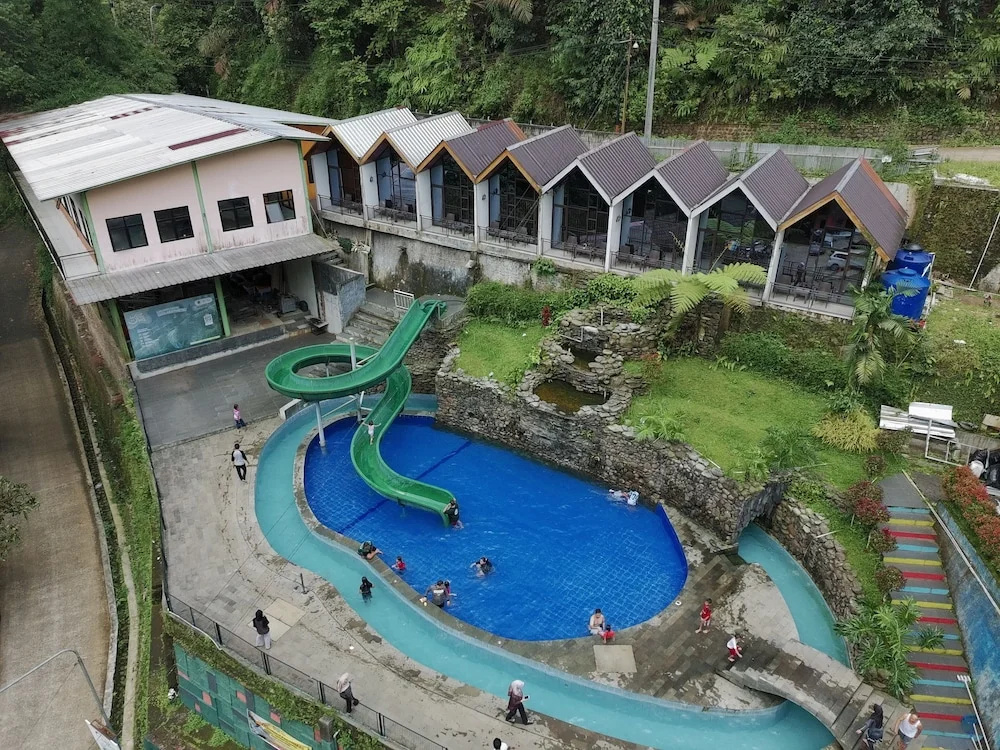wisata kampung karuhun eco green park