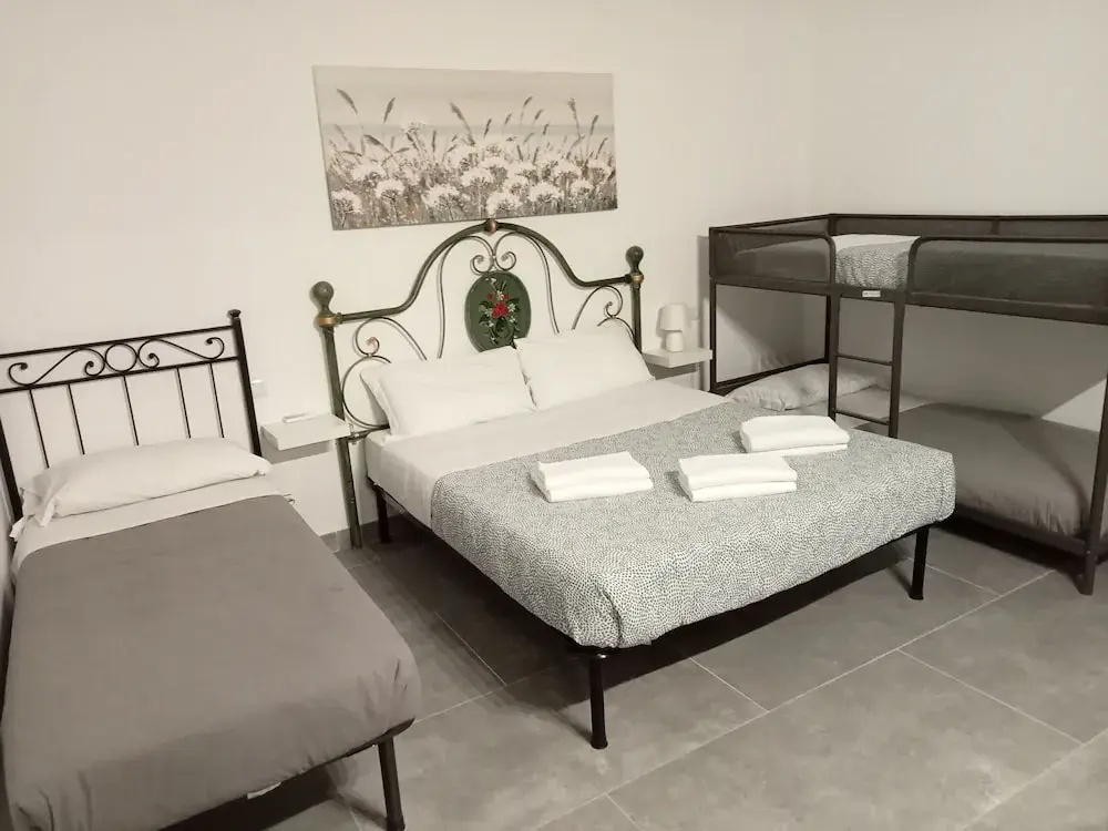 Deluxe Quadruple room