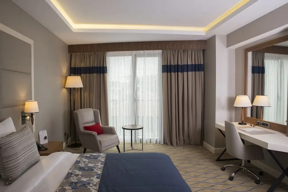 Двухместный номер Superior с видом на город двуспальная кровать в Ramada by Wyndham Sakarya Hendek
