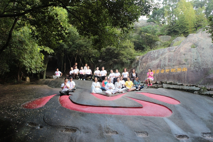 Putuoshan Ruyige Junlan Guest House