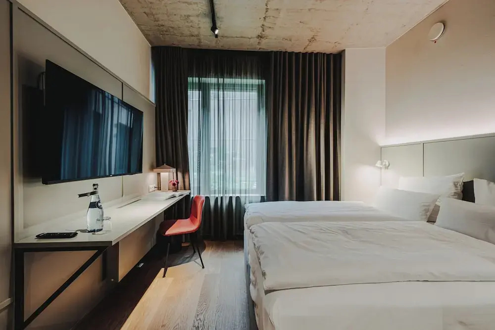 Economy room
