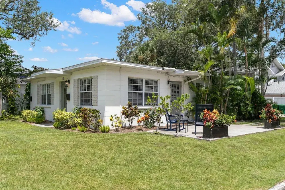 3401 W San Juan St Tampa FL 33629 USA
