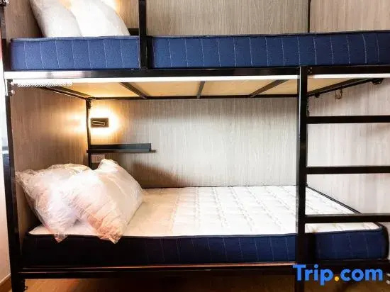Bed in Dorm (female dorm)