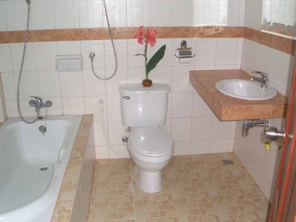 單人房標準四人房，配有雙人床