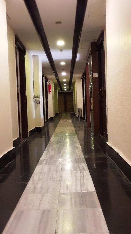 Hotel Highway Inn - andheri hotels / andheri east hotels / hotels near andheri east / 3 star hotels in andheri east by null