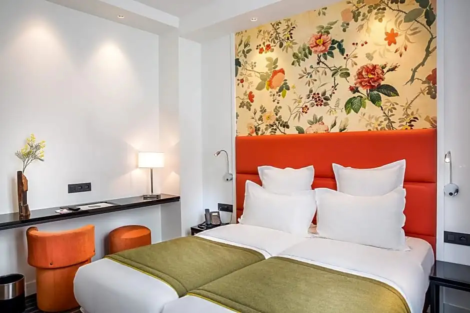 Hôtel Scarlett 93